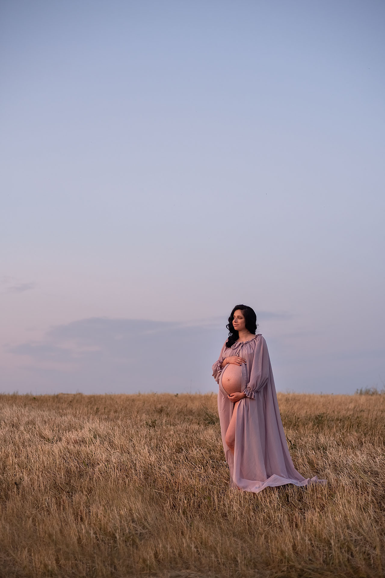 Фотосессия беременности в полях. Фотограф Юлия Кондратьева
