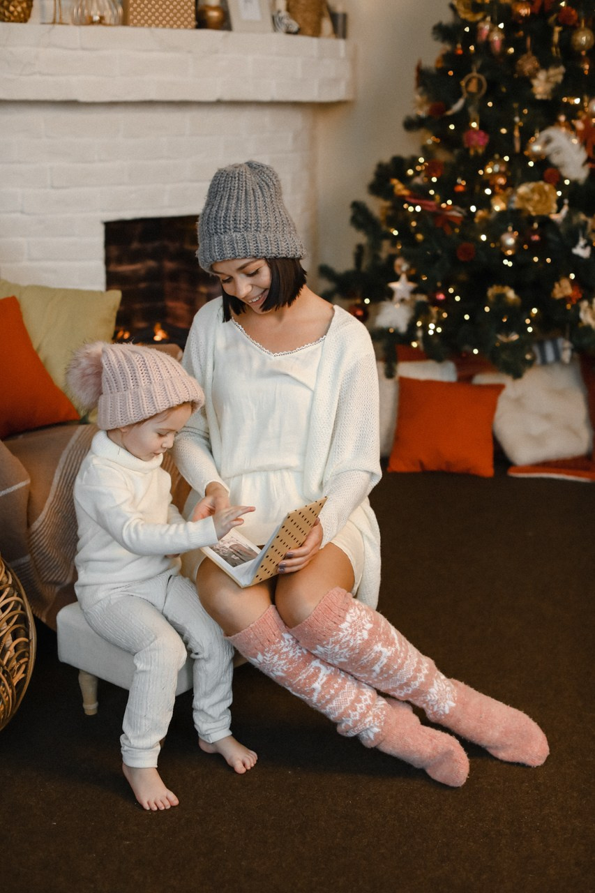 Новогодняя фотосессия мамы и дочки. Свадебный и семейный фотограф Скрынник Светлана