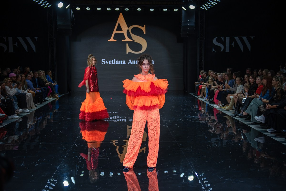 SochiFashionWeek2024 дизайнер Анохина Светлана. Семейный и коммерческий фотограф в Сочи Александр Бодунов