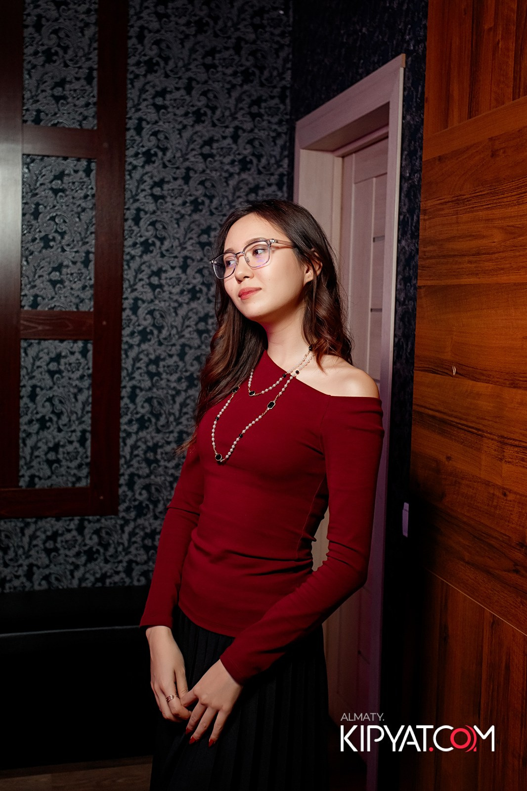 КАРАОКЕ-БАР РОЯЛЬ НА НУРМАКОВА. КИПЯТКОМ АЛМАТЫ!