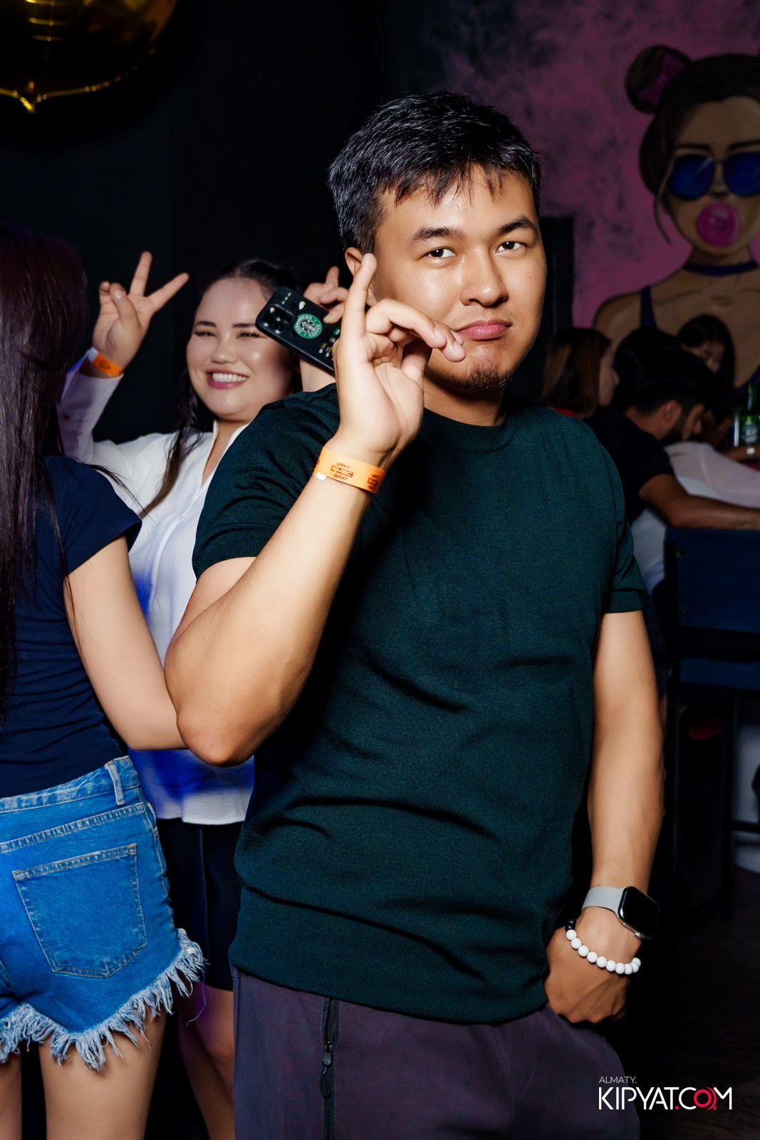 UYAT EMES BAR. КИПЯТКОМ АЛМАТЫ!