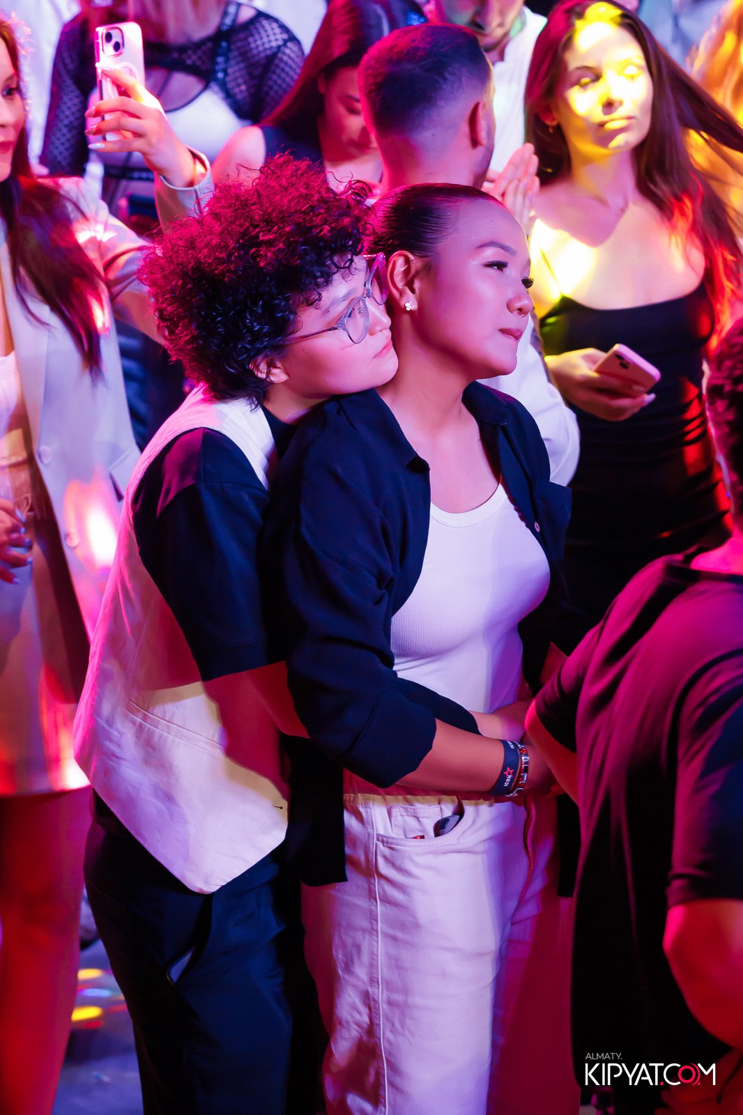 ОТКРЫТИЕ НОЧНОГО КЛУБА ICON. КИПЯТКОМ АЛМАТЫ!