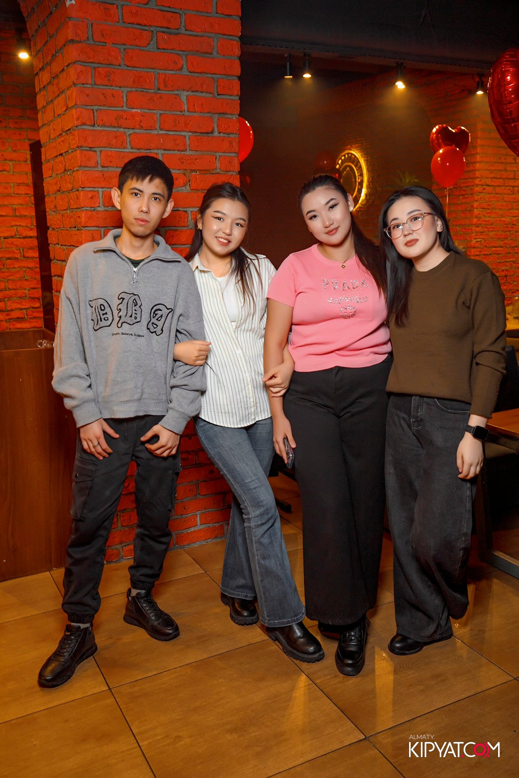 ШИШКА LOUNGE НА ЖИБЕК ЖОЛЫ. КИПЯТКОМ АЛМАТЫ! Фотосъемка мероприятий в Алматы