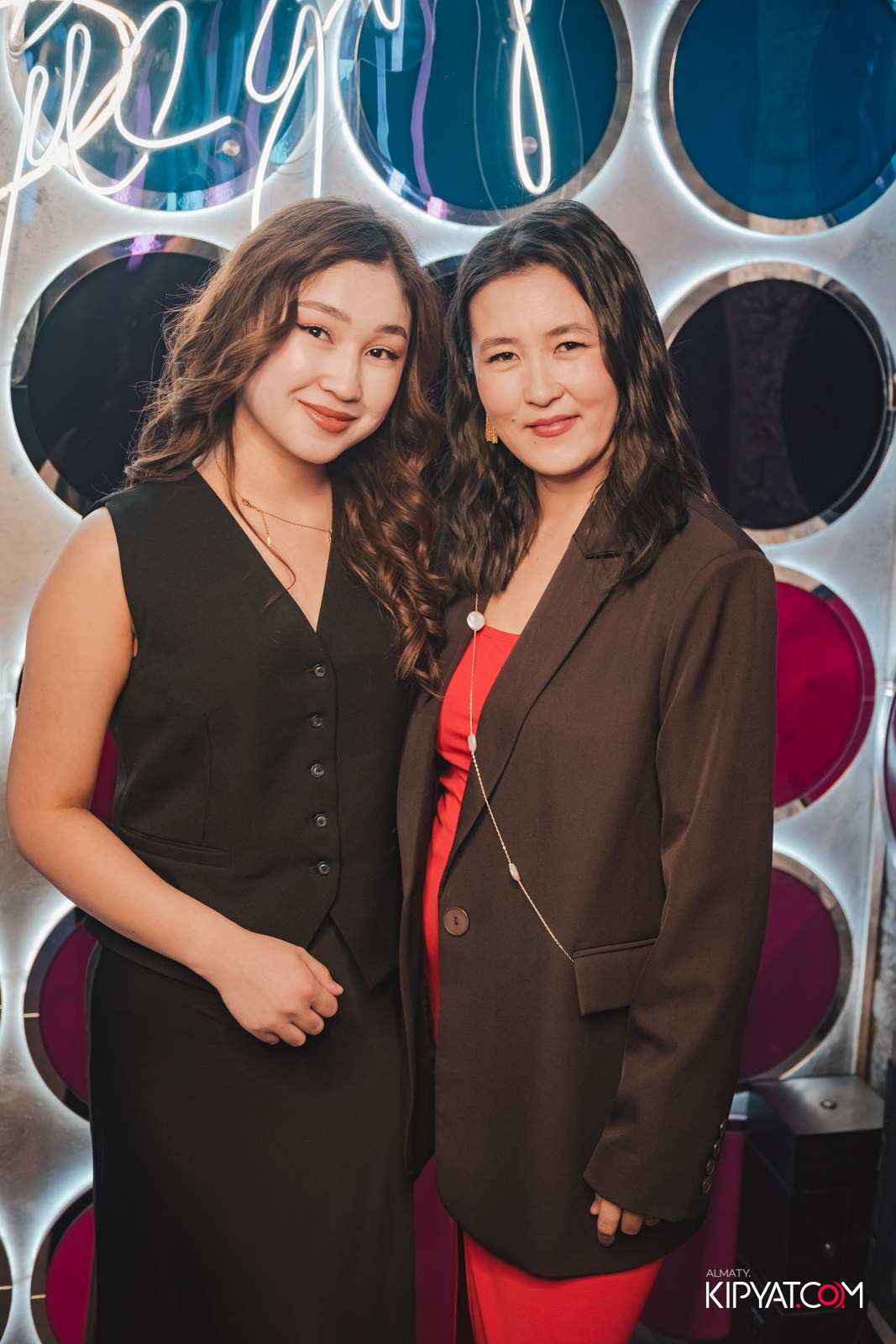 УХО И МЕДВЕДЬ НА ГАГАРИНА. КИПЯТКОМ АЛМАТЫ!