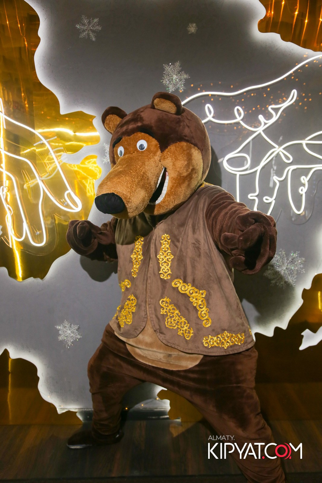 УХО И МЕДВЕДЬ НА САИНА. КИПЯТКОМ АЛМАТЫ!