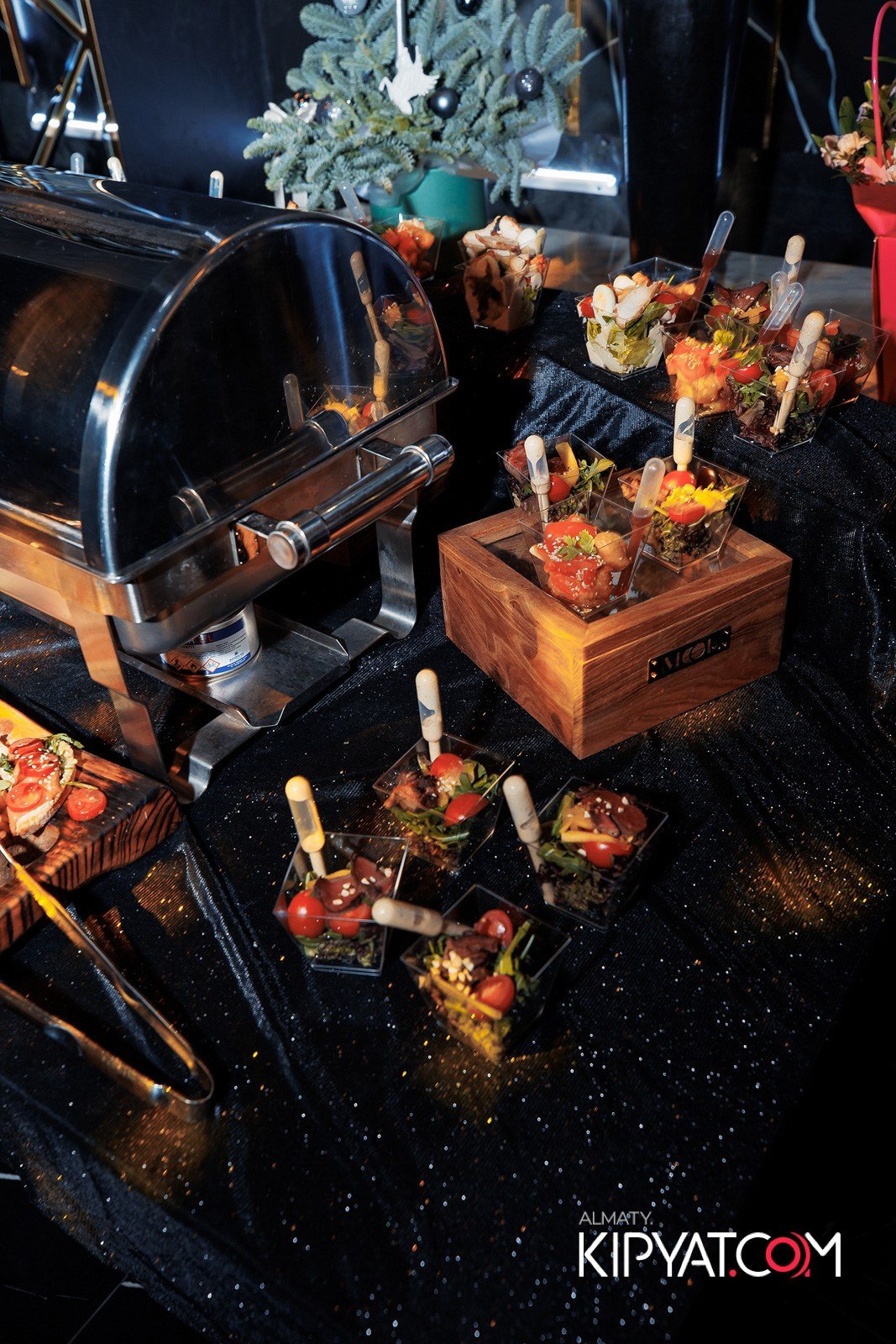 MOOD KARAOKE & TERRACE. КИПЯТКОМ АЛМАТЫ!