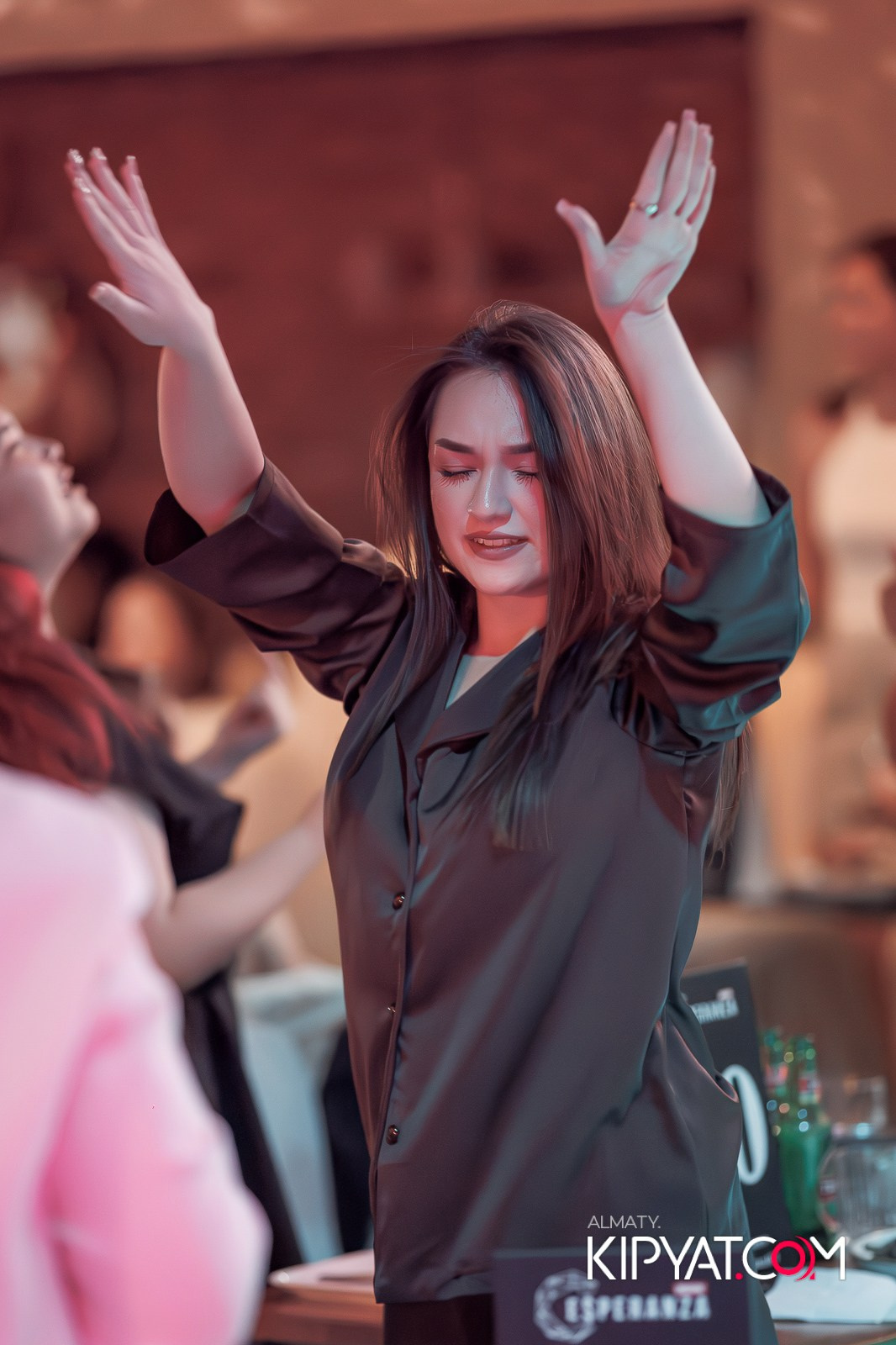 МУЗЫКАЛЬНОЕ ЛОТО В HIT RETRO. КИПЯТКОМ АЛМАТЫ!