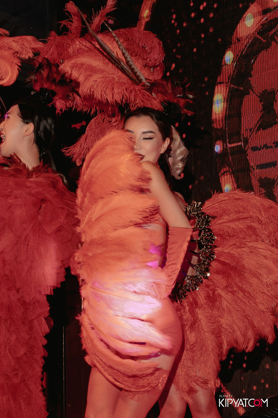 QUEEN. КИПЯТКОМ АЛМАТЫ!