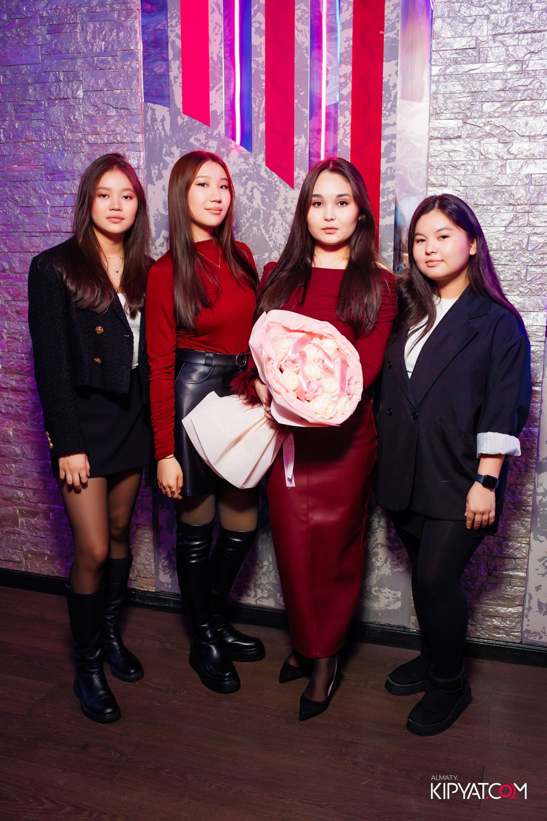 УХО И МЕДВЕДЬ НА ГАГАРИНА. КИПЯТКОМ АЛМАТЫ!