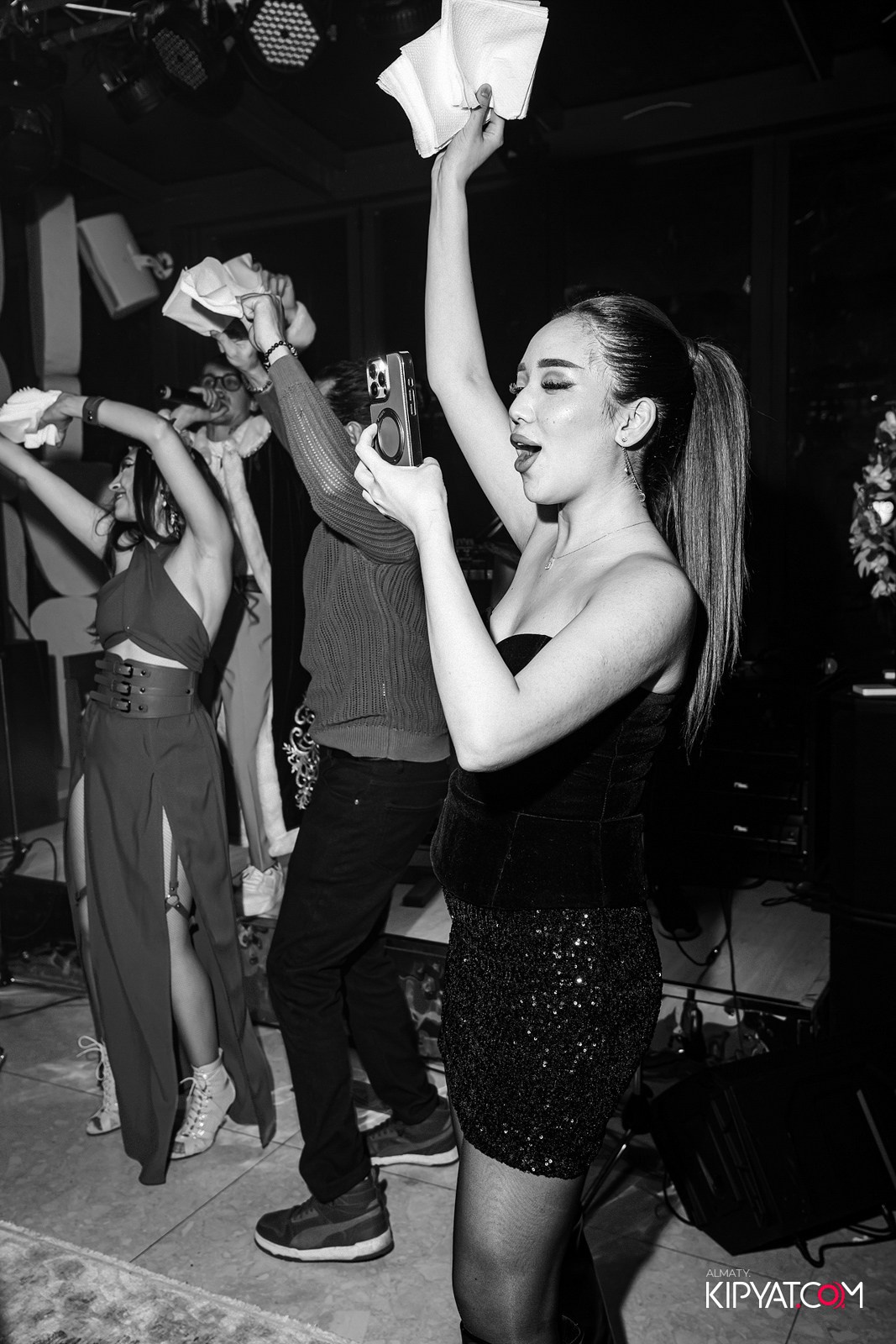 EDEN BAR & RESTAURANT. КИПЯТКОМ АЛМАТЫ!