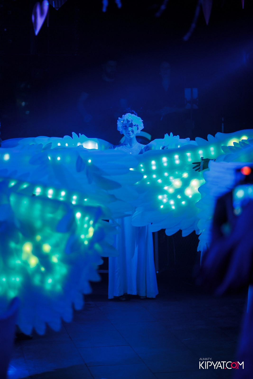 FRIENDS BAR & TERRACE. КИПЯТКОМ АЛМАТЫ!