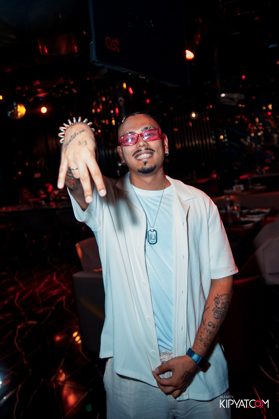 MOOD KARAOKE & TERRACE. КИПЯТКОМ АЛМАТЫ!