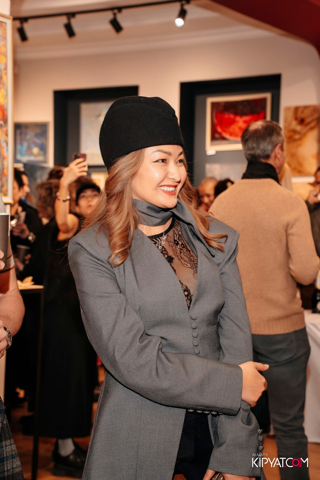 ОТКРЫТИЕ ХУДОЖЕСТВЕННОЙ ГАЛЕРЕИ ETNA ART LAB. КИПЯТКОМ АЛМАТЫ! Фотосъемка мероприятий в Алматы