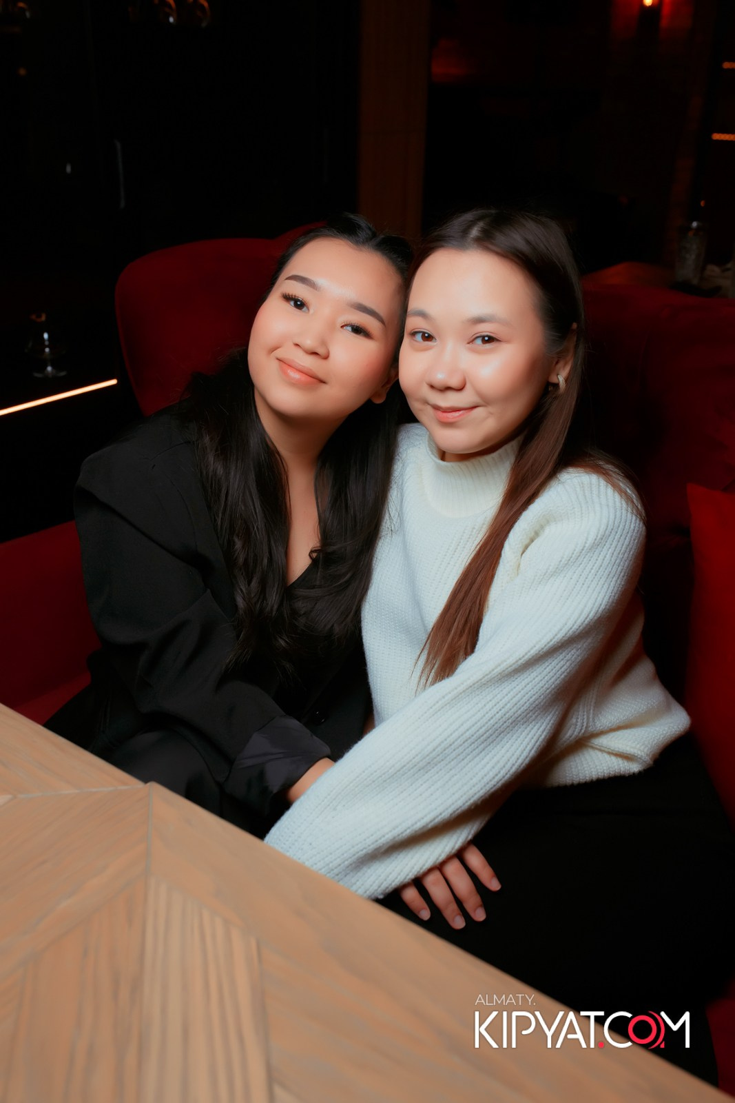 SPACE LOUNGE BAR. КИПЯТКОМ АЛМАТЫ!