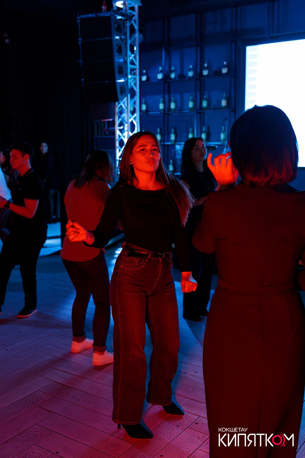 NE BRUKLIN. КИПЯТКОМ КОКШЕТАУ