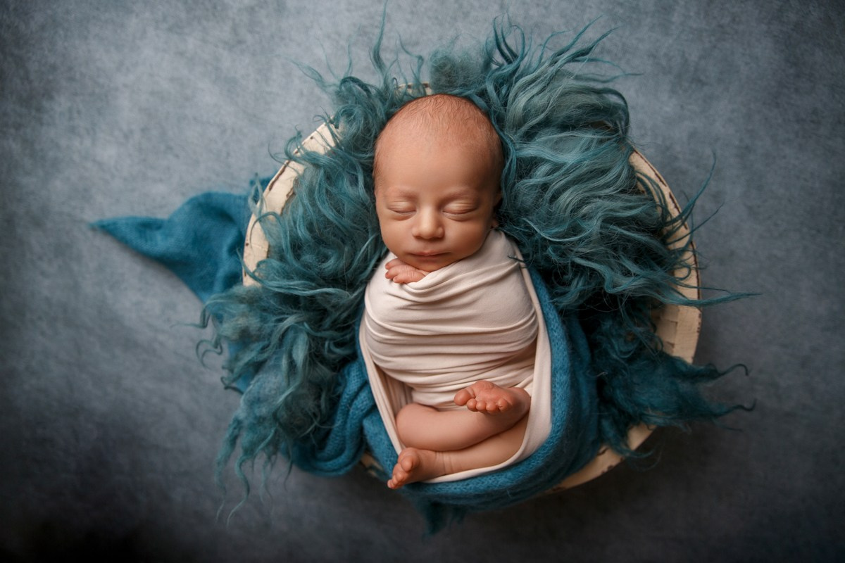 Чаша. Фотограф новорожденных, семейный фотограф в Санкт-Петербурге