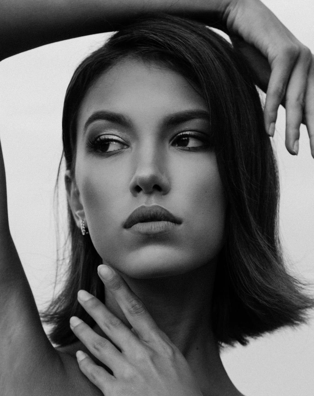 Модель для предметной съемки Вероника id 25 063 Н.Н.| Sale Easy