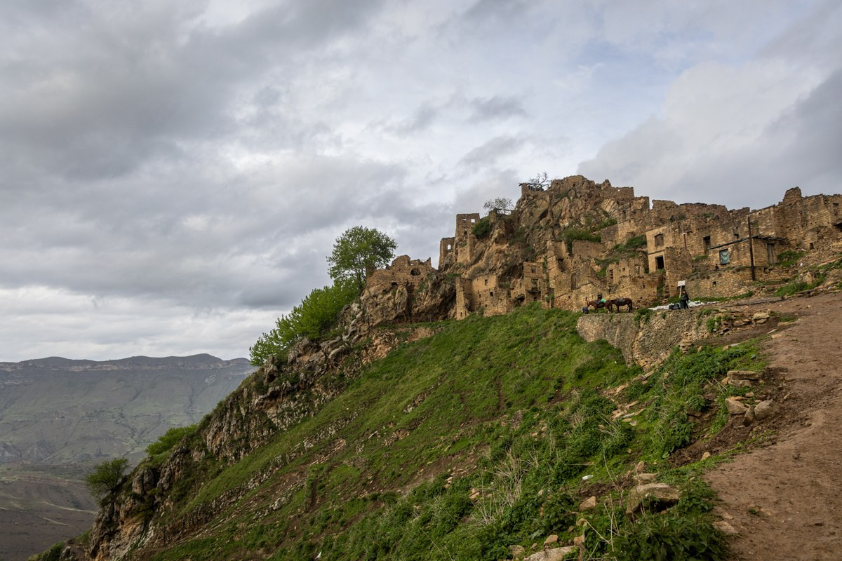 Аул-призрак Гамсутль. Photomantis