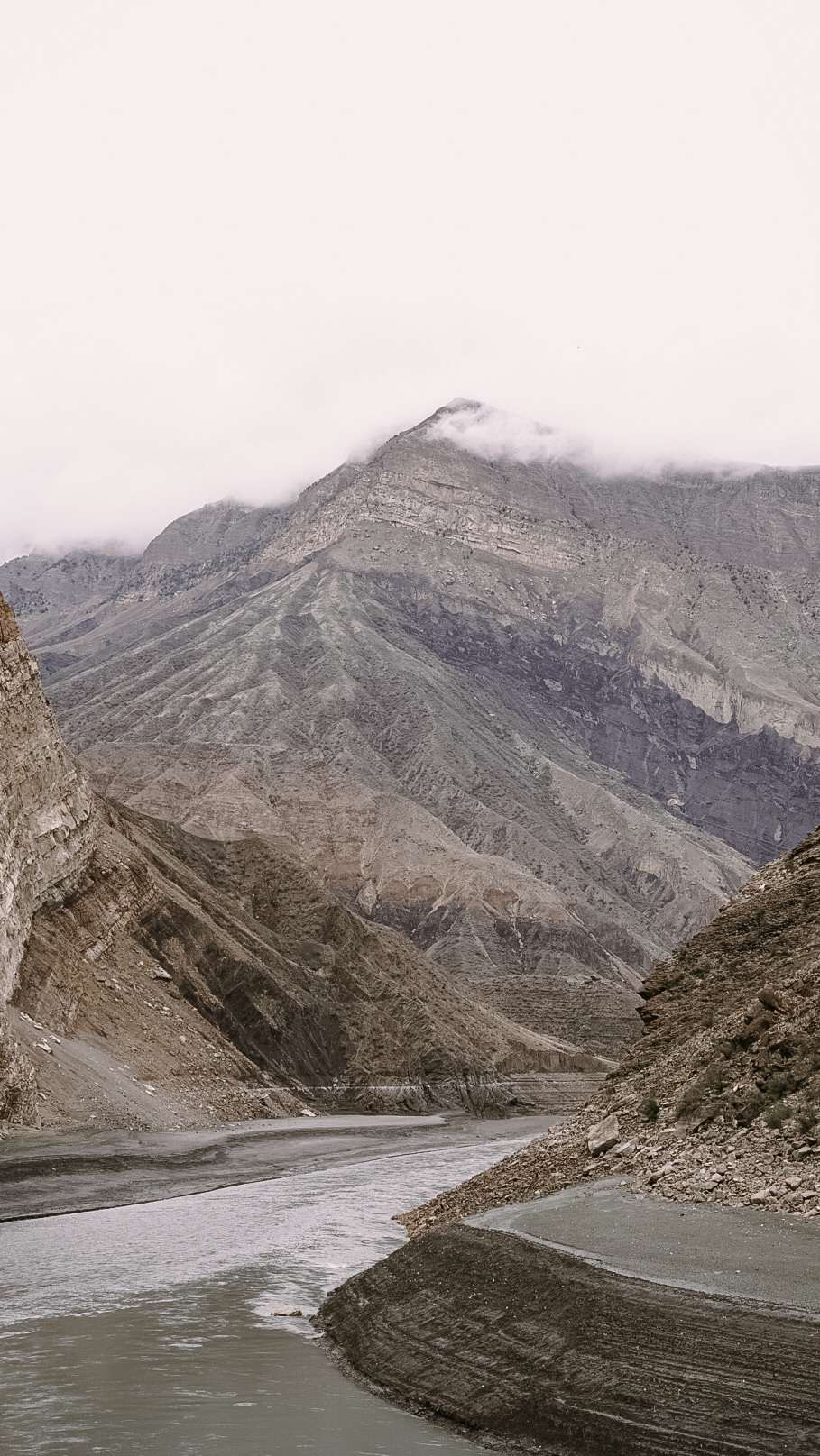 Дагестан 2021. Человек с фотокамерой