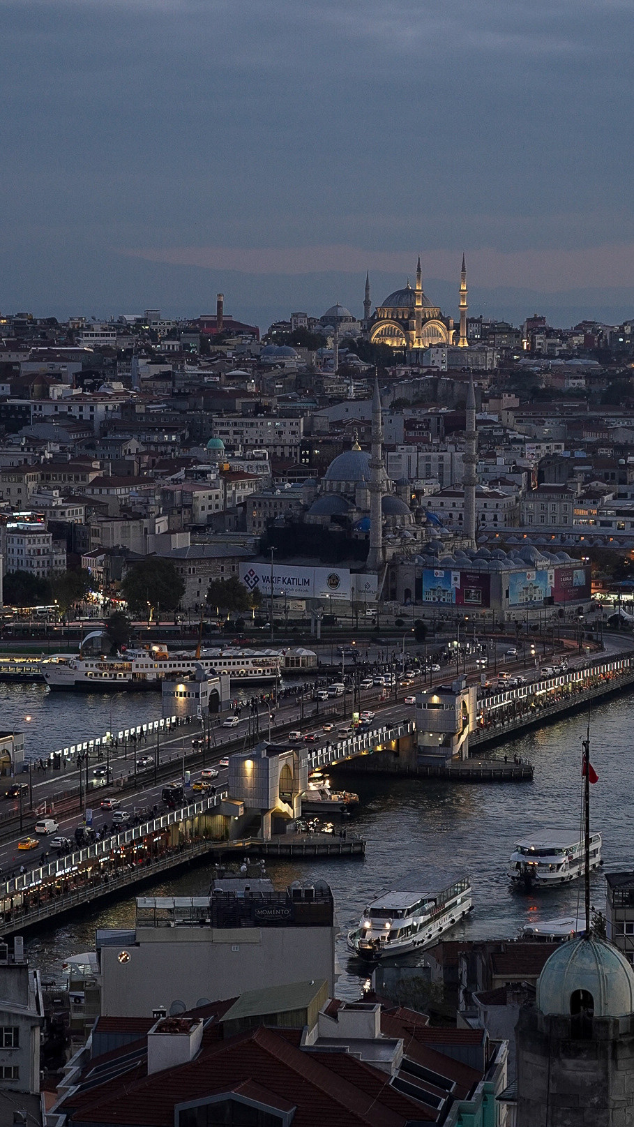 9×16 Стамбул. Человек с фотокамерой