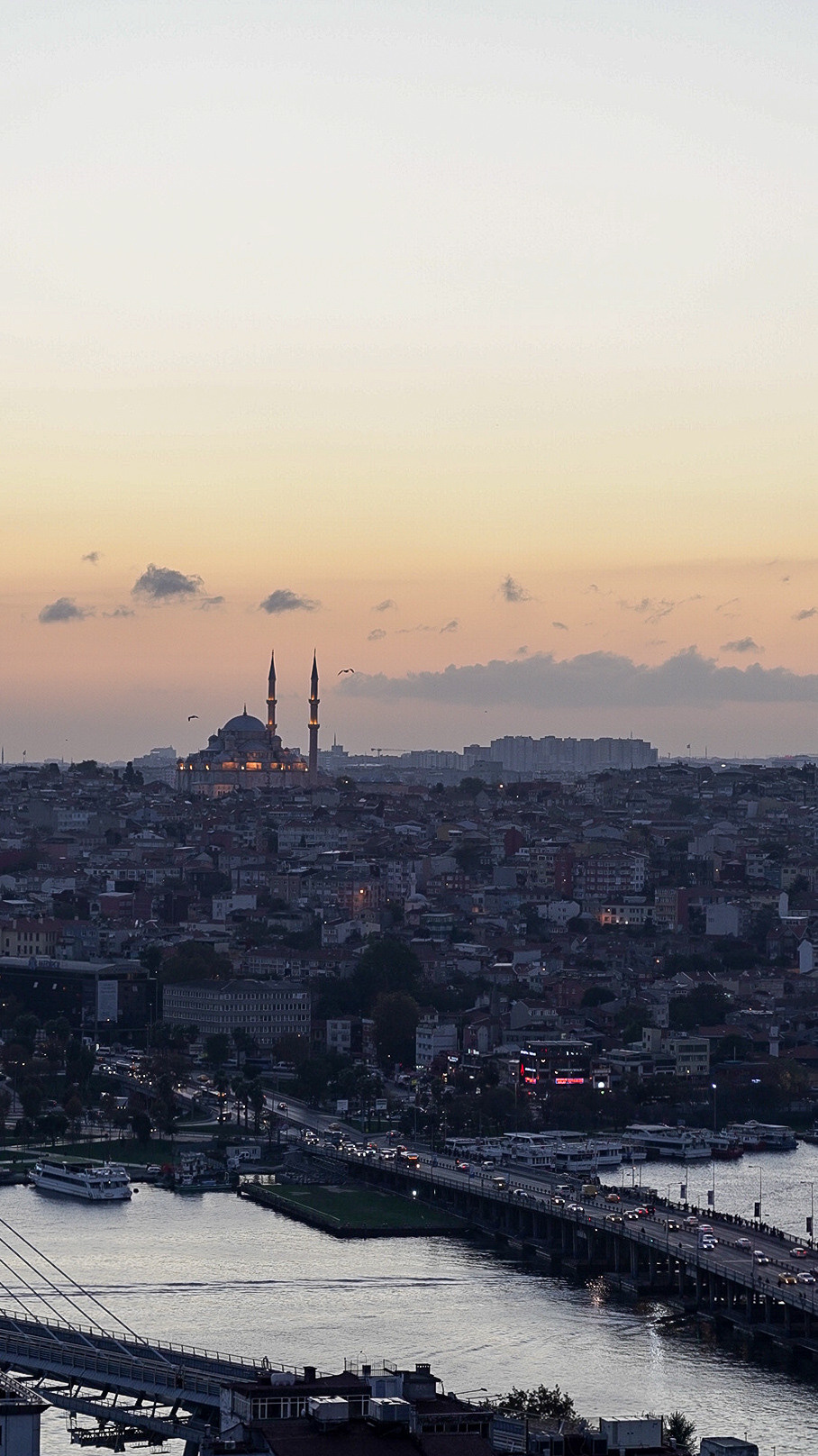 9×16 Стамбул. Человек с фотокамерой