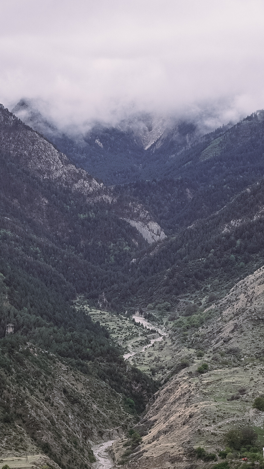 Дагестан 2021. Человек с фотокамерой