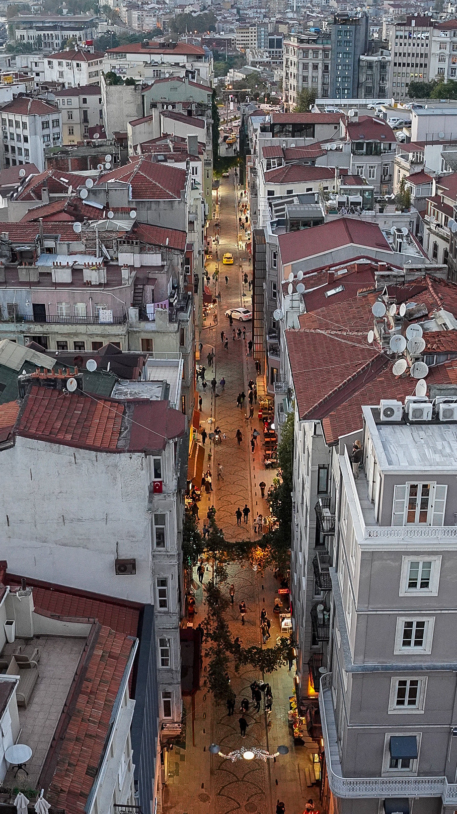 9×16 Стамбул. Человек с фотокамерой