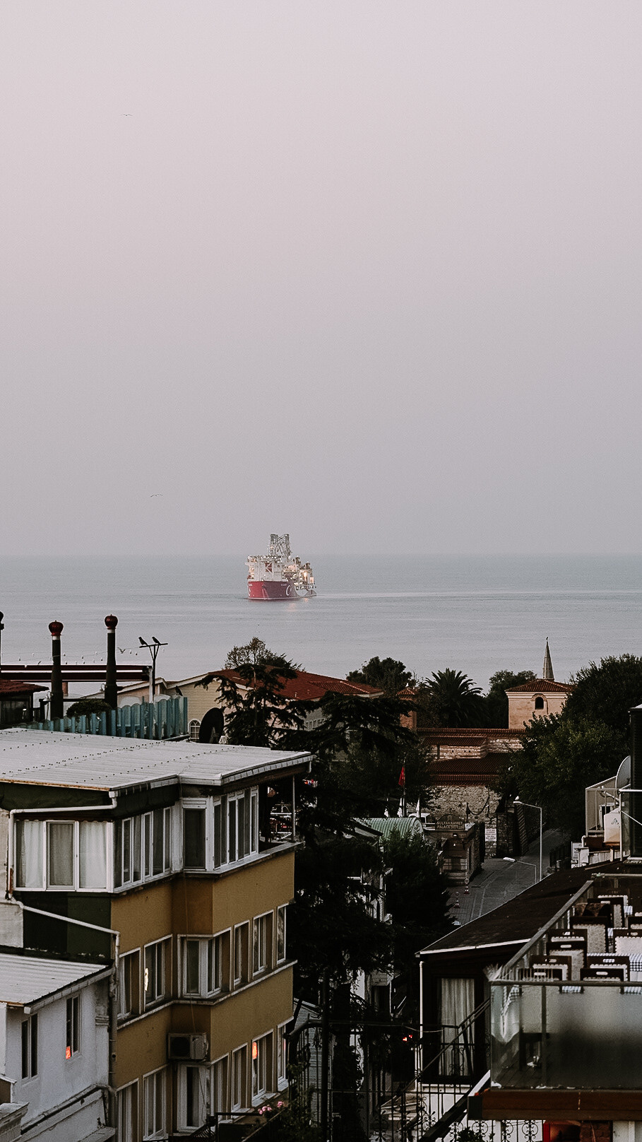 9×16 Стамбул. Человек с фотокамерой