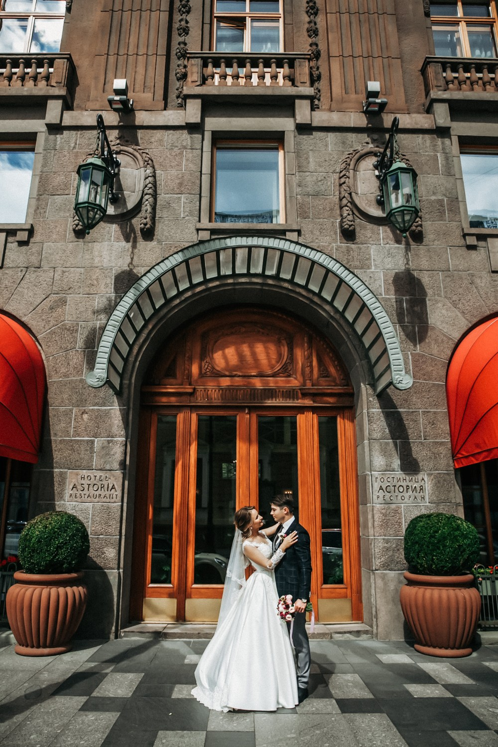 Свадебный фотограф в Санкт Петербурге, Москве. Фотограф крещение венчание в Петербурге! Помогает подобрать храм и посоветовал душевного батюшку в СПб