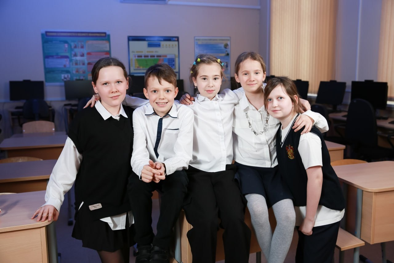 Школьные фотографии. Выпускные альбомы с оживающими фотографиями. Москва, Балашиха