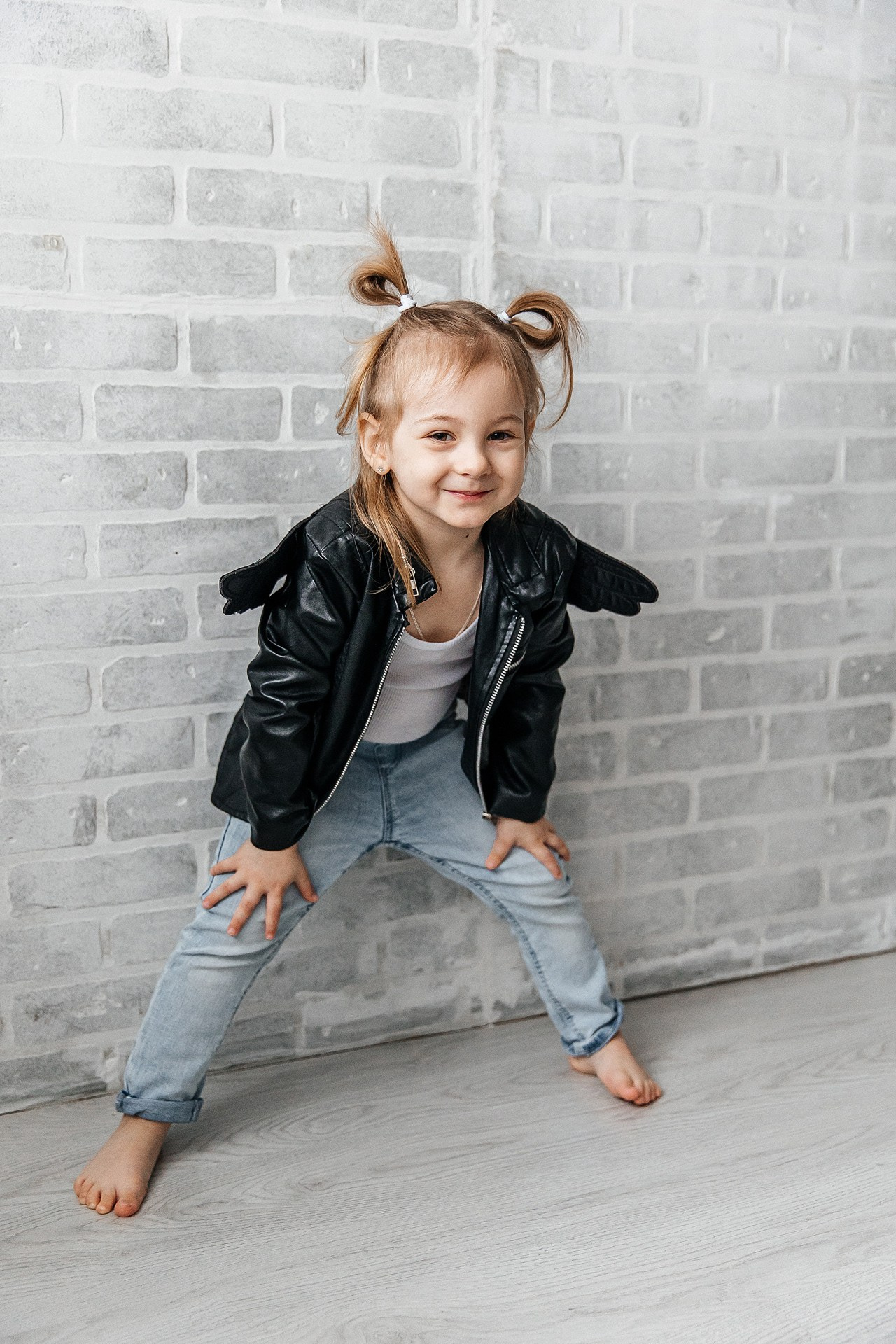 Минимализм / портреты + ЧБ. Детский фотограф, выпускные альбомы в Нижнем Новгороде Бодягина Мария