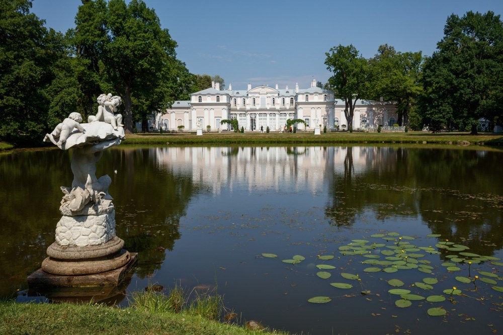 Локации в Петергофе