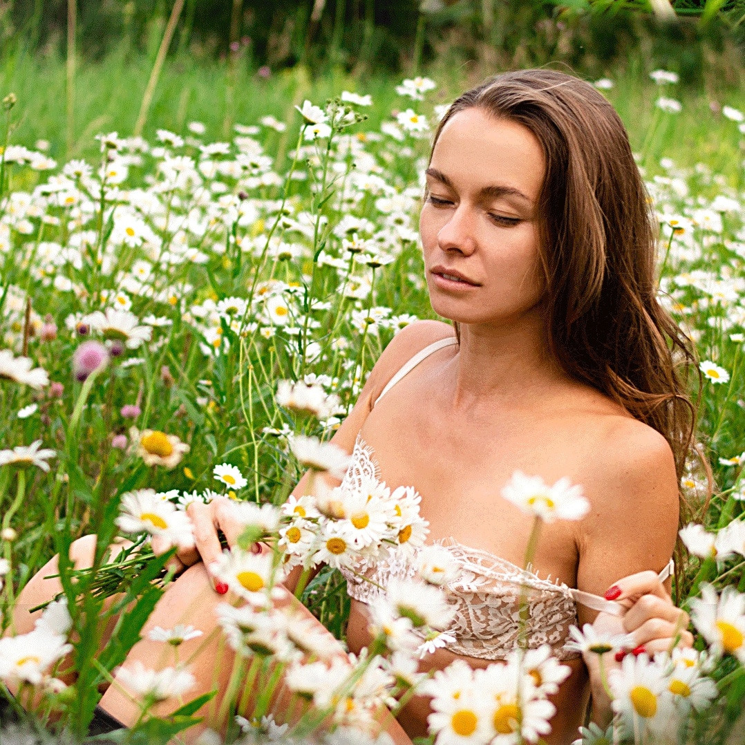 Ромашки. Для тех, кто не ждёт удачи, а создаёт её. Каждая фотосессия — это твой момент, твой стиль, твой успех. 📸