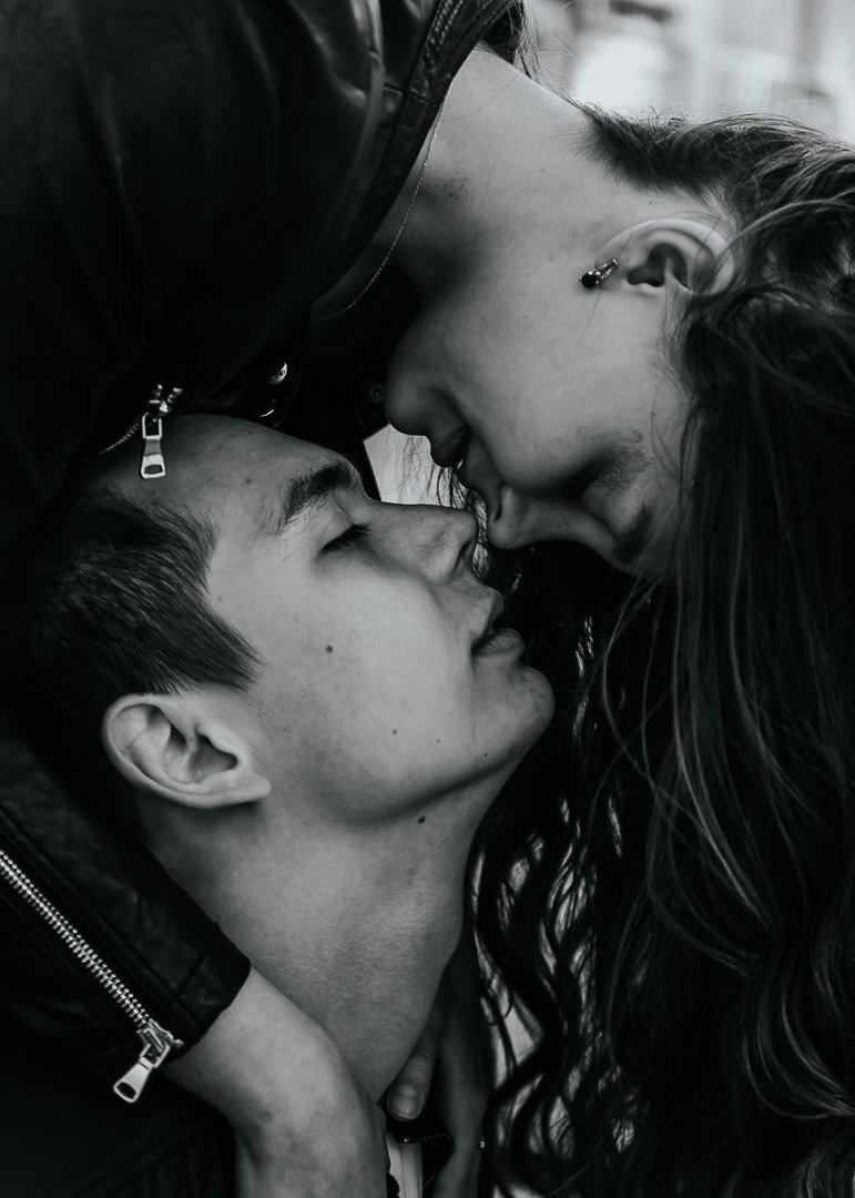 Романтика. Для тех, кто не ждёт удачи, а создаёт её. Каждая фотосессия — это твой момент, твой стиль, твой успех. 📸