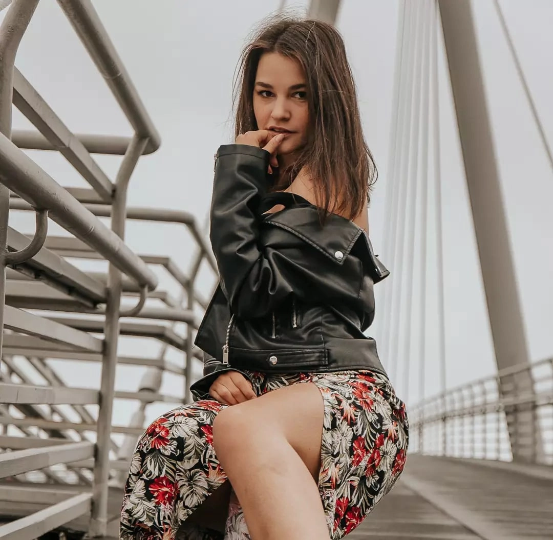 Оля. Для тех, кто не ждёт удачи, а создаёт её. Каждая фотосессия — это твой момент, твой стиль, твой успех. 📸