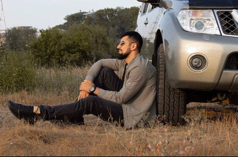 В машине. Для тех, кто не ждёт удачи, а создаёт её. Каждая фотосессия — это твой момент, твой стиль, твой успех. 📸