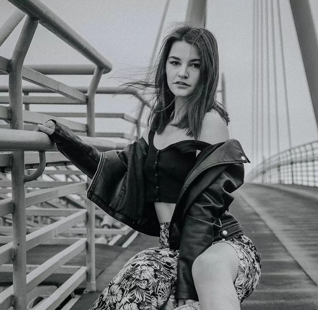 Оля. Для тех, кто не ждёт удачи, а создаёт её. Каждая фотосессия — это твой момент, твой стиль, твой успех. 📸