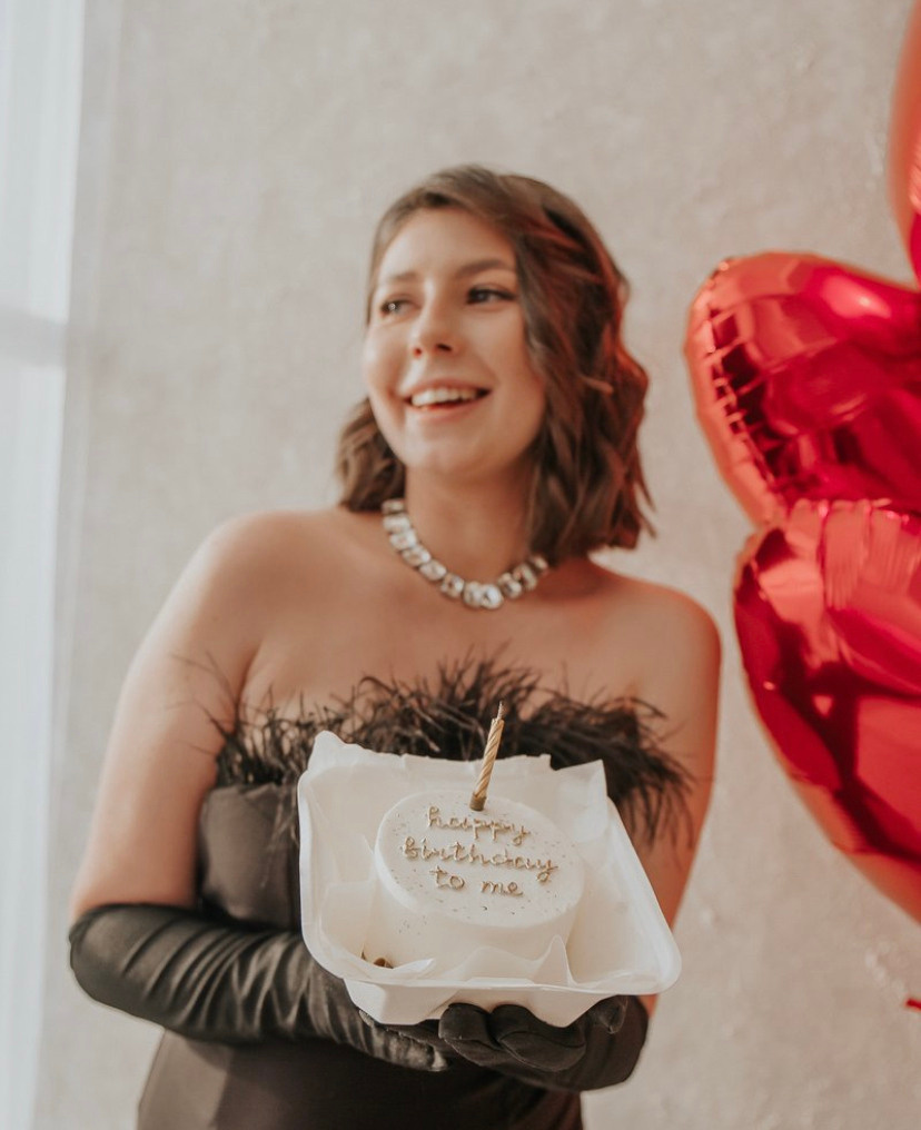 Надя. Для тех, кто не ждёт удачи, а создаёт её. Каждая фотосессия — это твой момент, твой стиль, твой успех. 📸