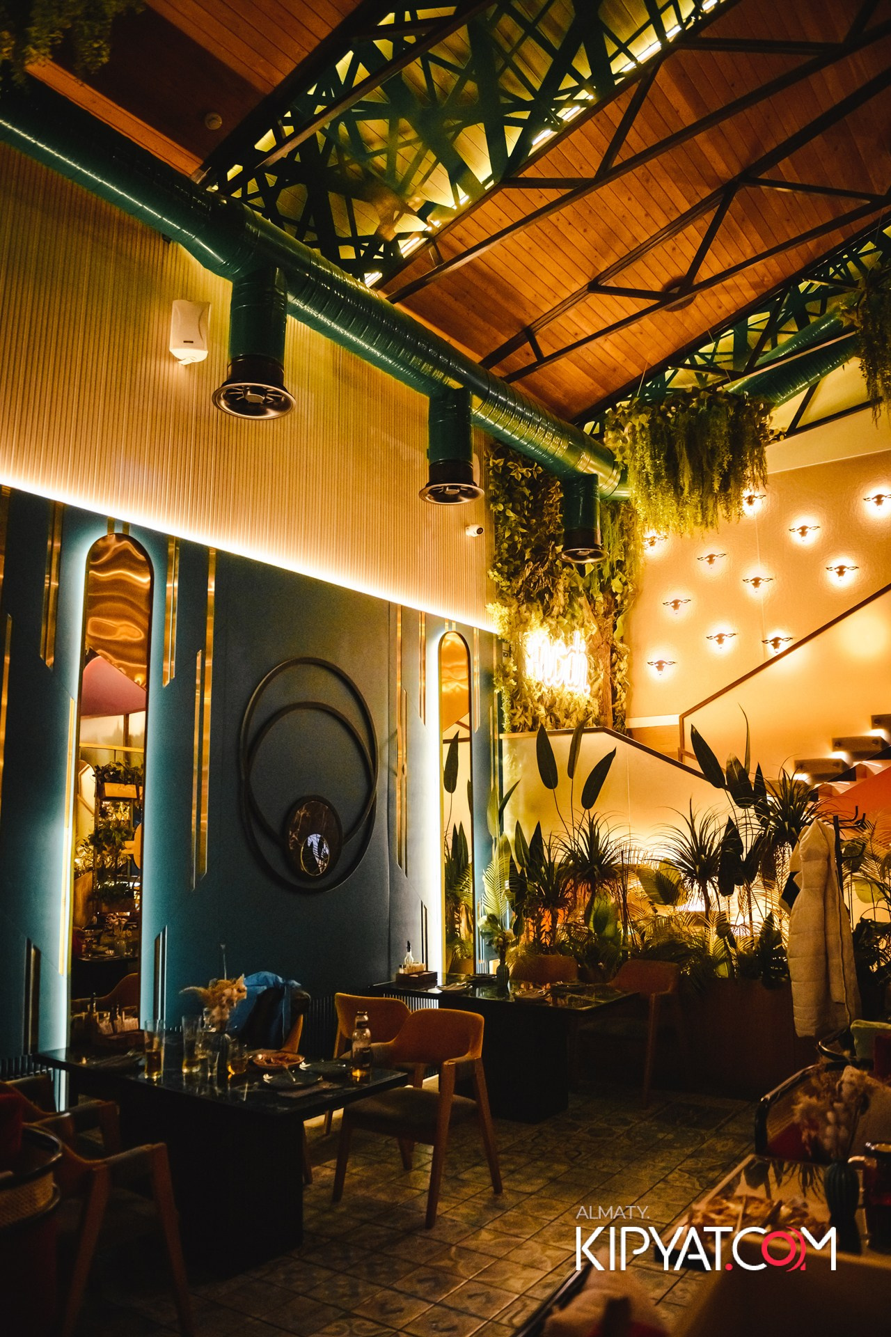 MODI RESTORANCHIK. КИПЯТКОМ АЛМАТЫ!