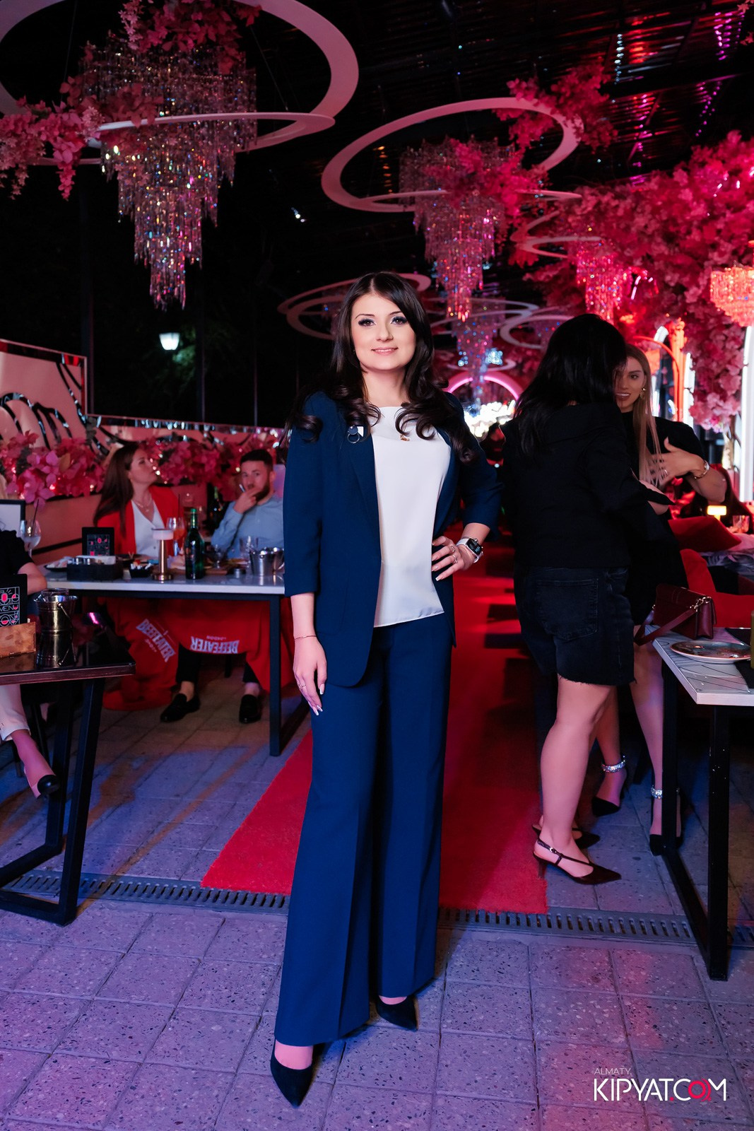 НОДАР РЕВИЯ В «ЗАЯ, НА БИС». КИПЯТКОМ АЛМАТЫ!