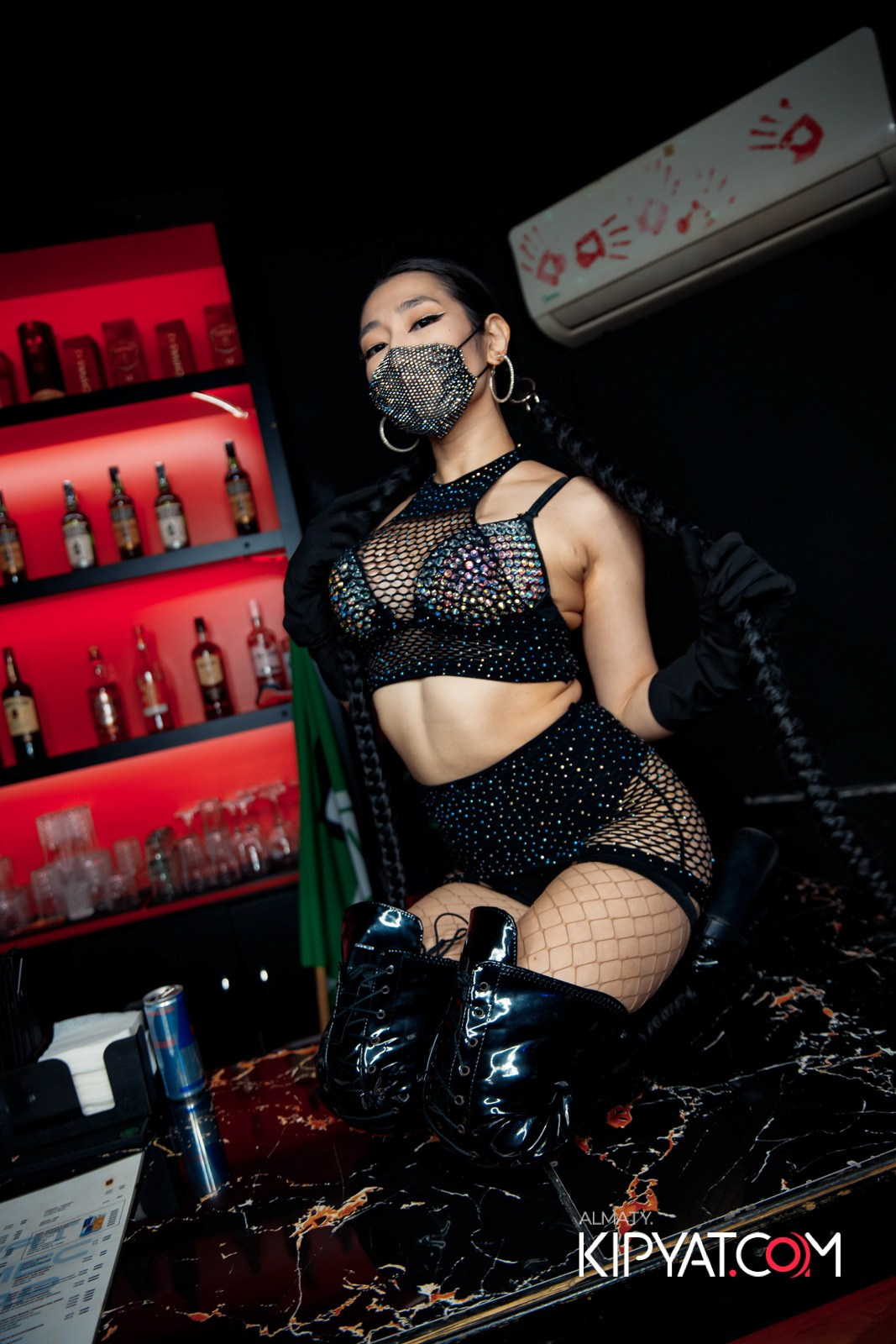 UYAT EMES BAR. КИПЯТКОМ АЛМАТЫ!