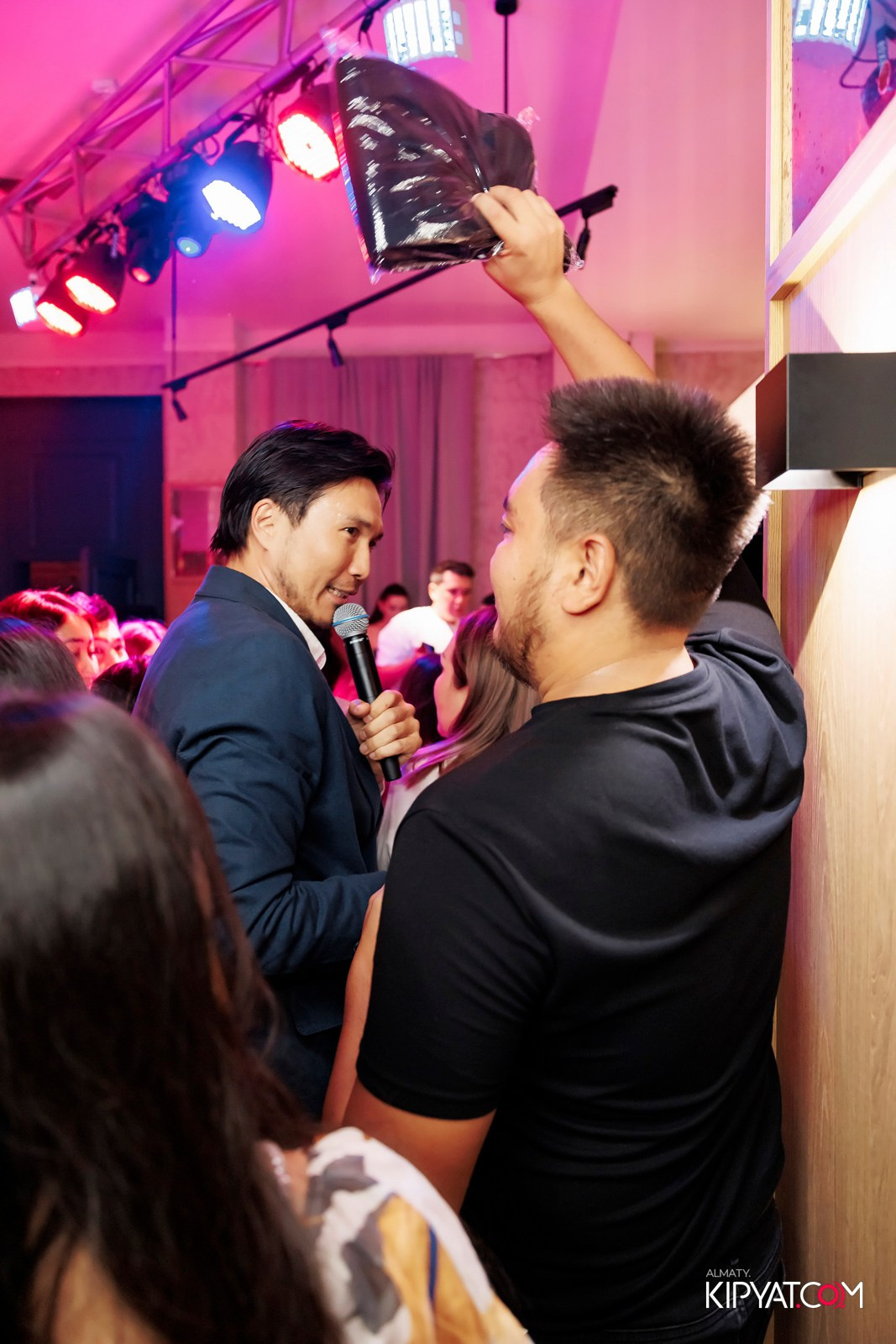 ALEM В PINTA НА ТУЛЕБАЕВА. КИПЯТКОМ АЛМАТЫ!