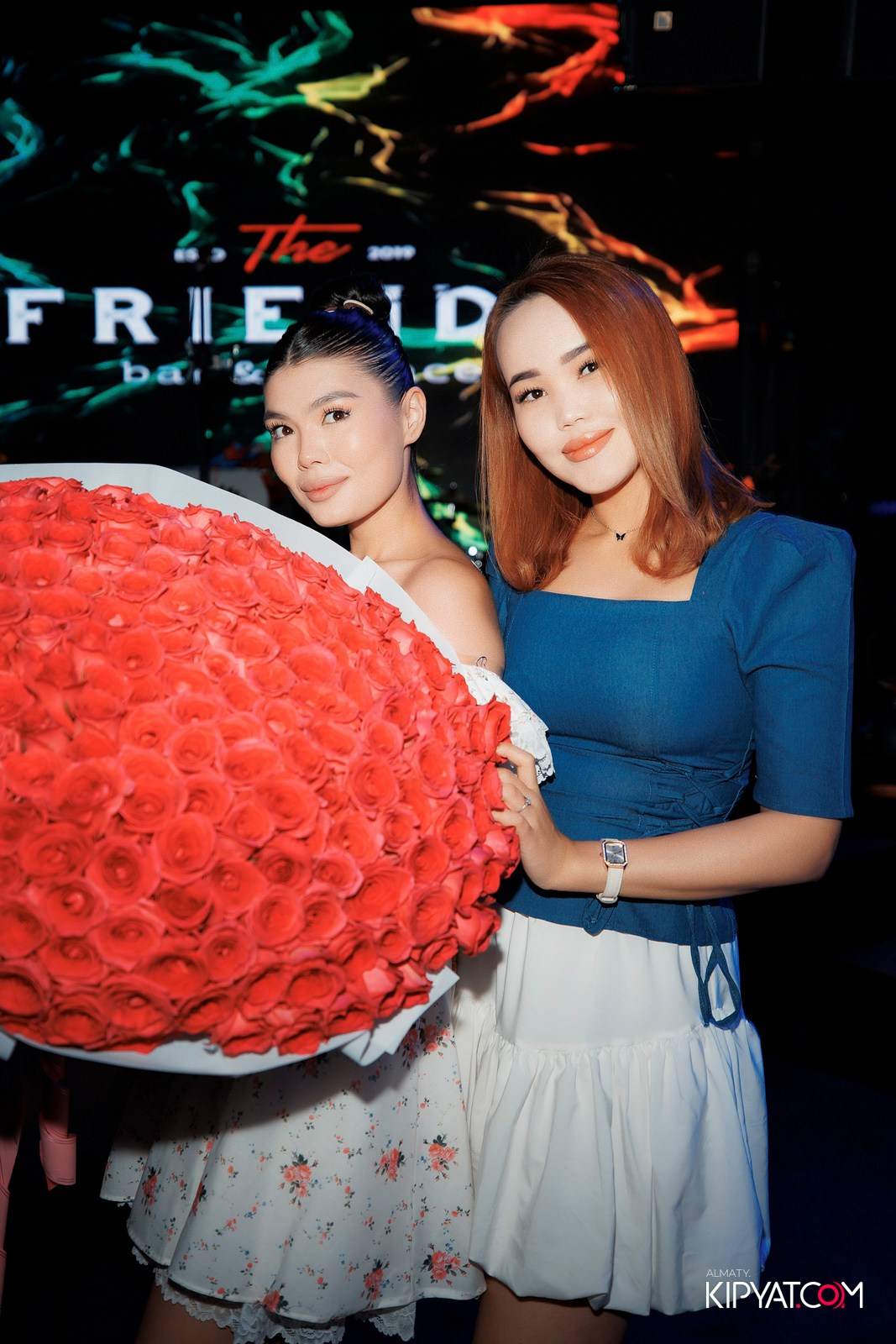 FRIENDS BAR & TERRACE. КИПЯТКОМ АЛМАТЫ!