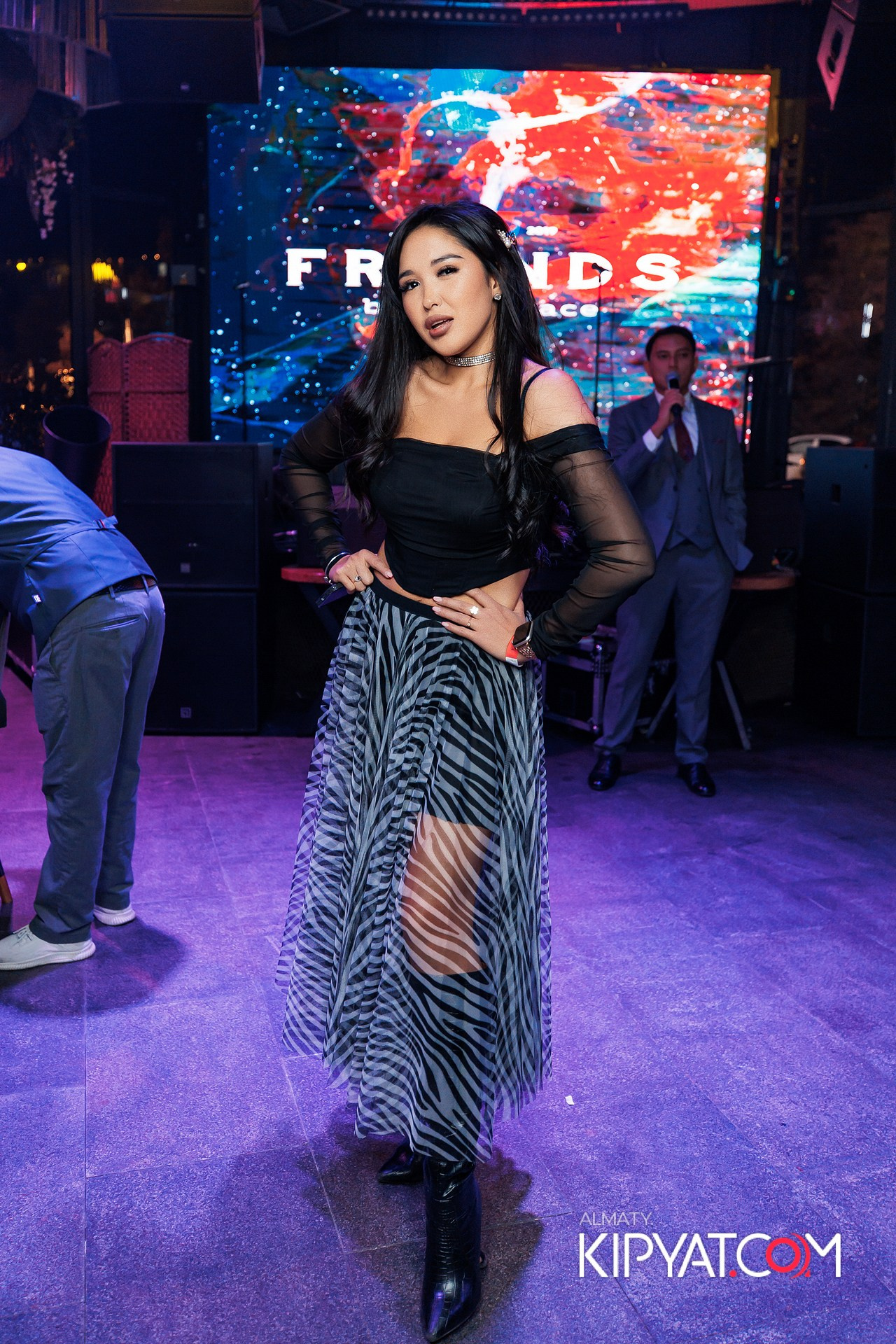 FRIENDS BAR & TERRACE. КИПЯТКОМ АЛМАТЫ!