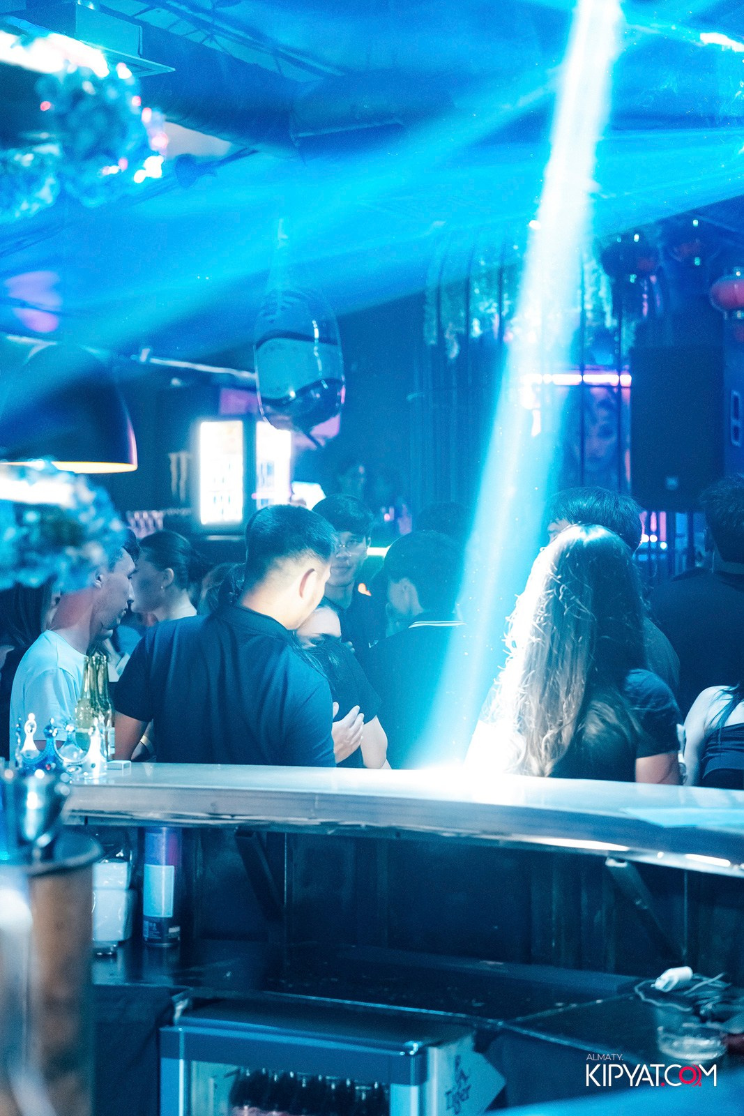 UYAT EMES BAR. КИПЯТКОМ АЛМАТЫ!