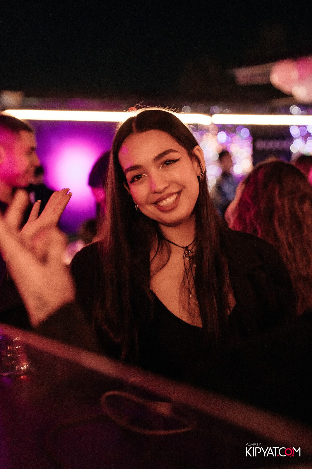 SKY BAR. КИПЯТКОМ АЛМАТЫ!