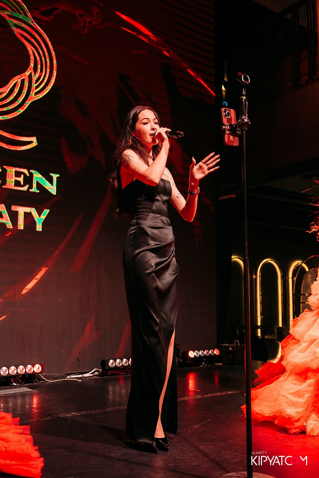 QUEEN. КИПЯТКОМ АЛМАТЫ!