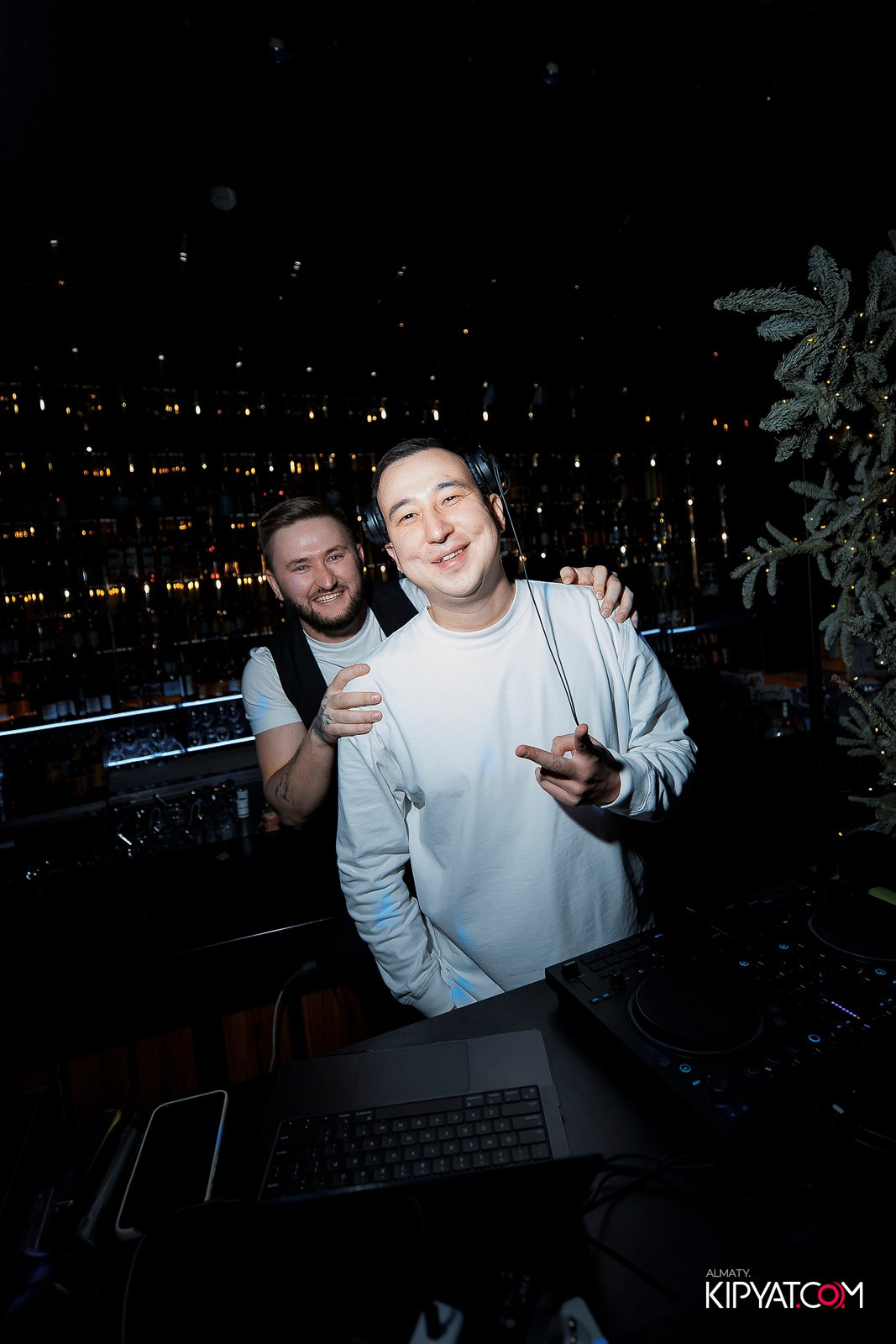 MOOD KARAOKE & TERRACE. КИПЯТКОМ АЛМАТЫ! Фотосъемка мероприятий в Алматы