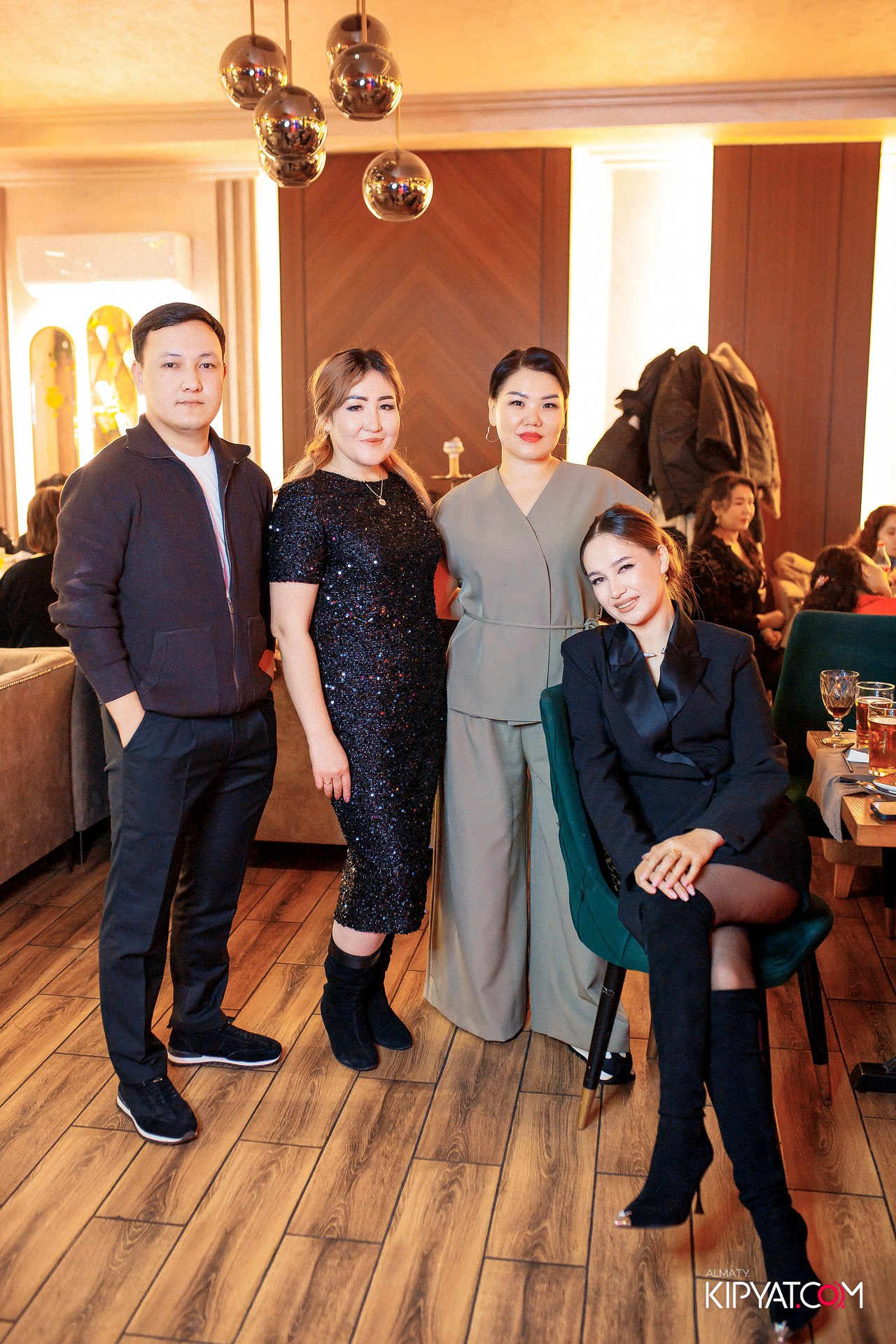 КАФЕ ЖАСМИН НА МОМЫШУЛЫ. КИПЯТКОМ АЛМАТЫ! Фотосъемка мероприятий в Алматы