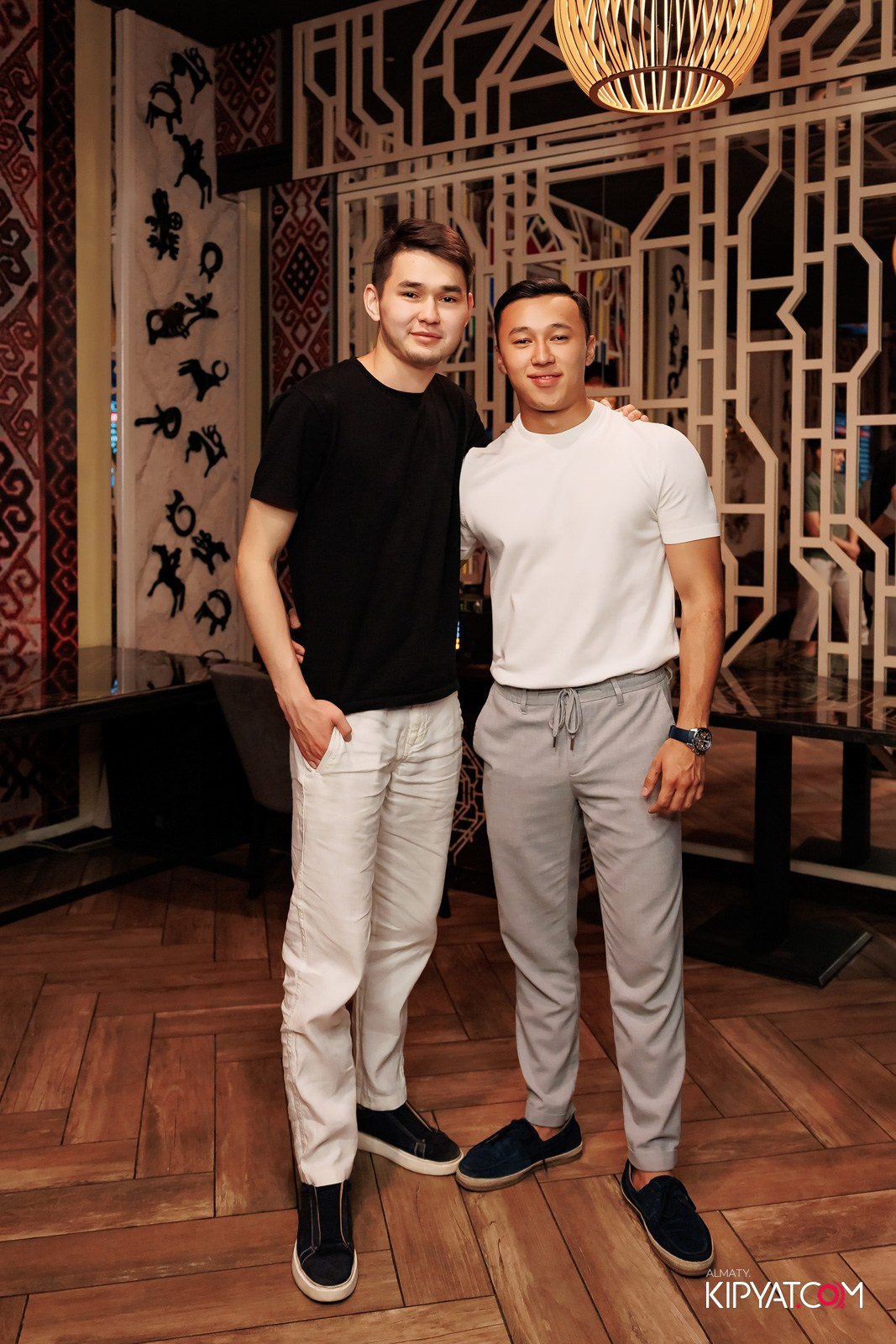 ЗАЯ, НА БИС. КИПЯТКОМ АЛМАТЫ!